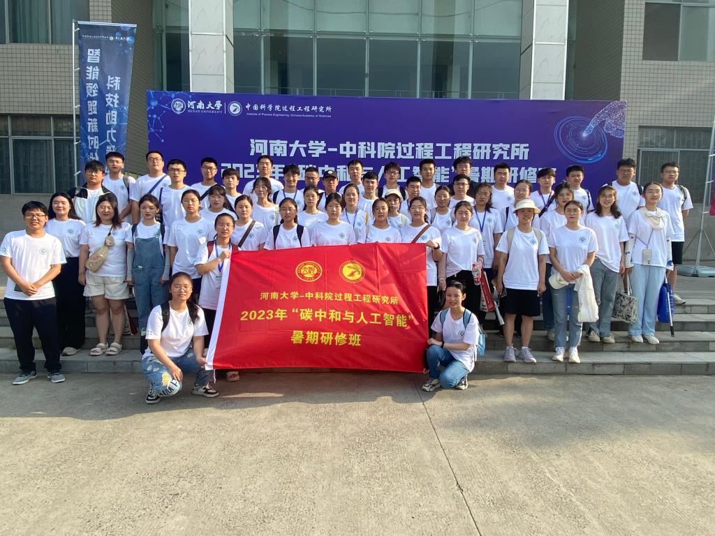//news.zhuboshipin.org/__local/D/0F/62/E57C72BA2E9842F4F59D5C8A3F9_BBADA585_2593A.jpg